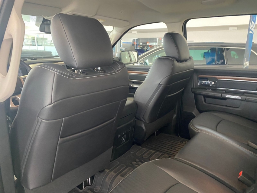ram classic v8 400cv7