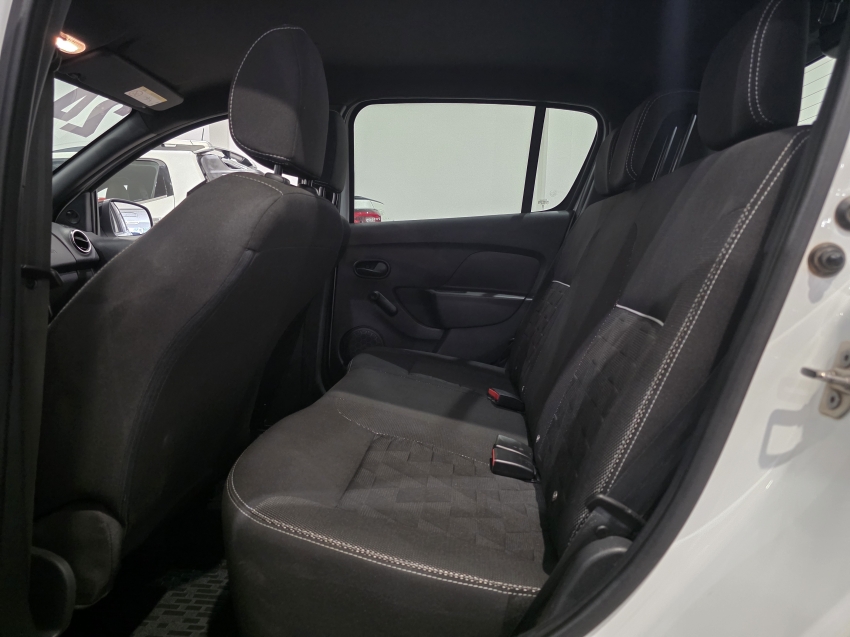 SANDERO SZE10MT5