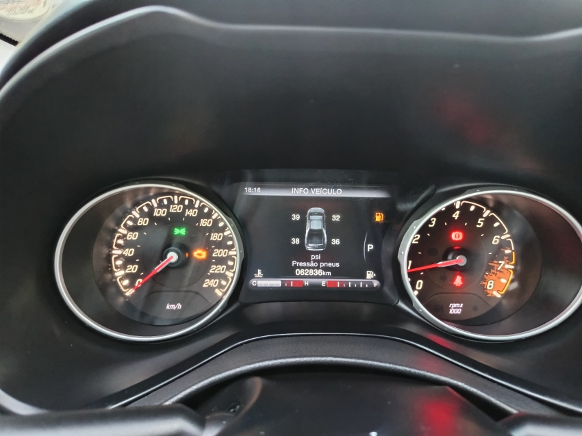 fiat/ toro volcano 2.4 at8