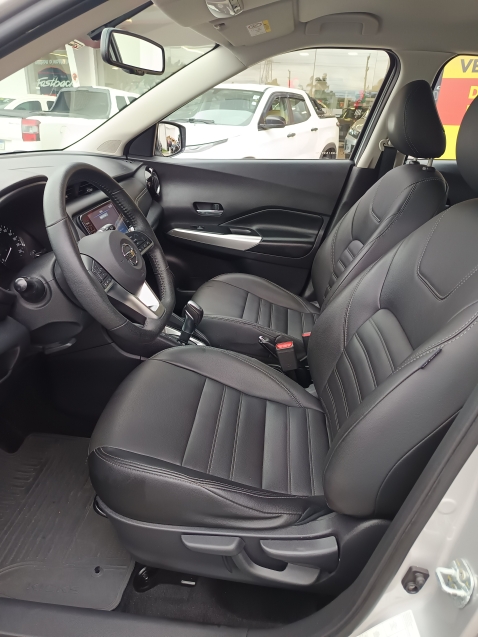 KICKS ADVANCE CVT11