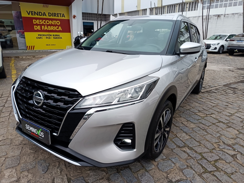 KICKS ADVANCE CVT2