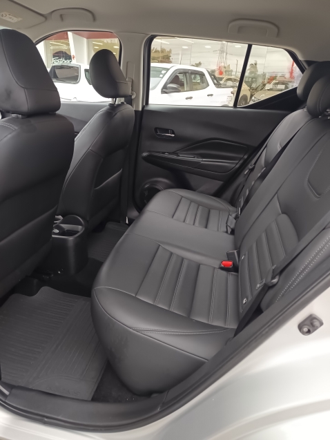 KICKS ADVANCE CVT12