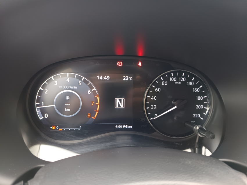 KICKS ADVANCE CVT8