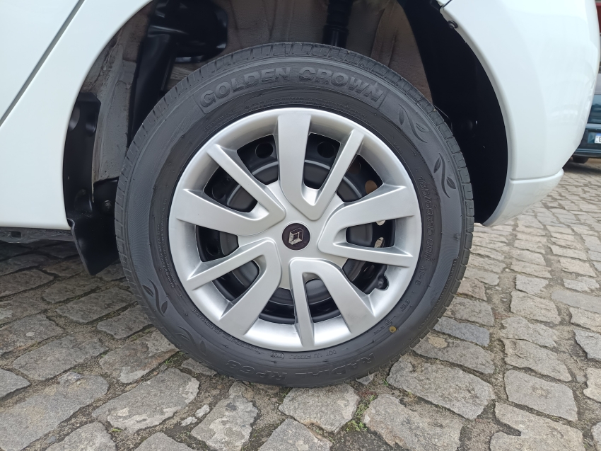 SANDERO ZEN10MT13
