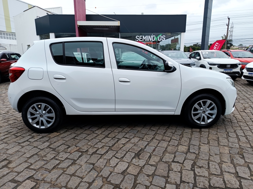SANDERO ZEN10MT6