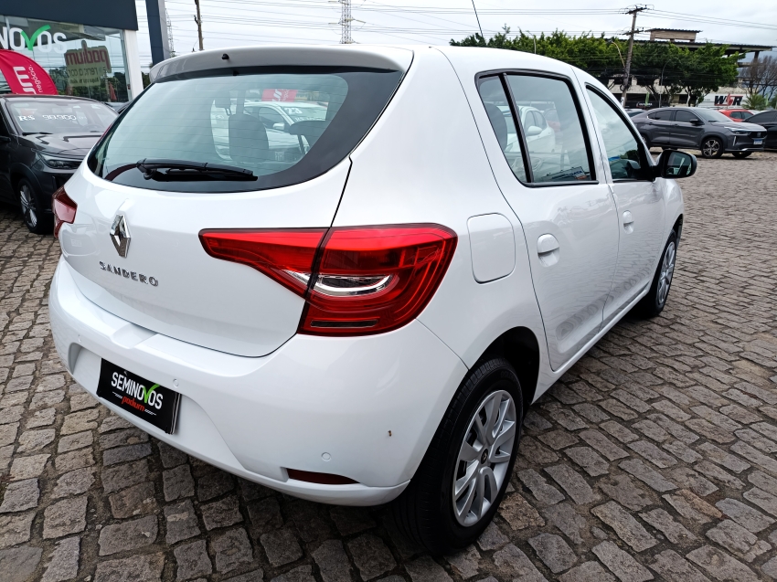 SANDERO ZEN10MT3