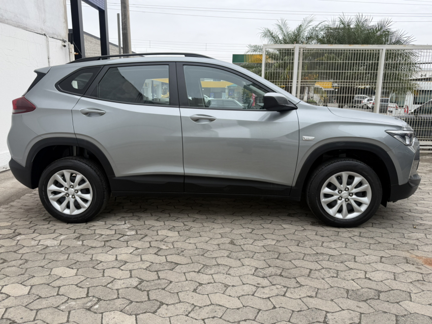 TRACKER T A1