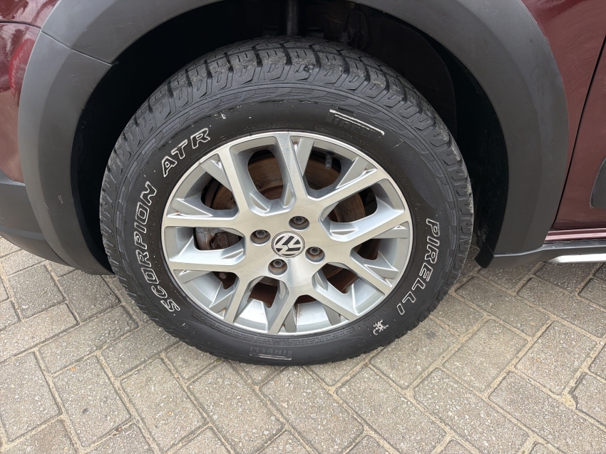 volkswagen saveiro 1.6 cross ce 16v flex 2p manual 201516