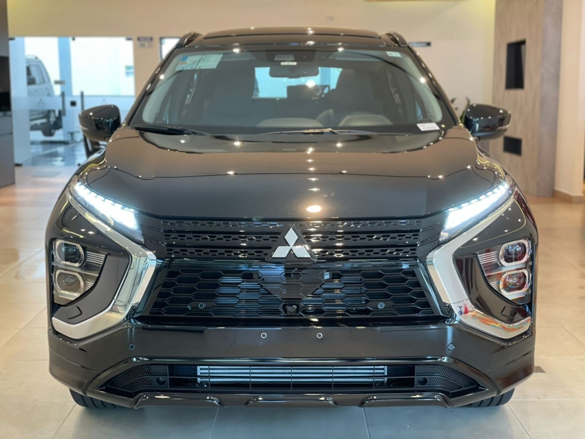 mitsubishi eclipse cross hpe-s 1.5 gasolina 4p automatico 2024 mitsubishi eclipse cross hpe-s 1.5 gasolina 4p automatico 2024