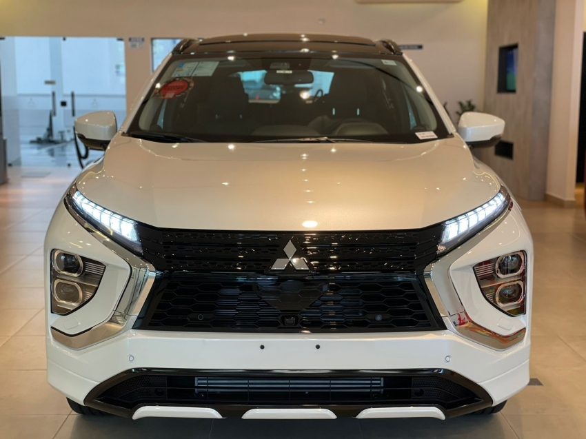 mitsubishi eclipse cross hpe-s awc 1.5 gasolina 4p automatico 2024 mitsubishi eclipse cross hpe-s awc 1.5 gasolina 4p automatico 2024