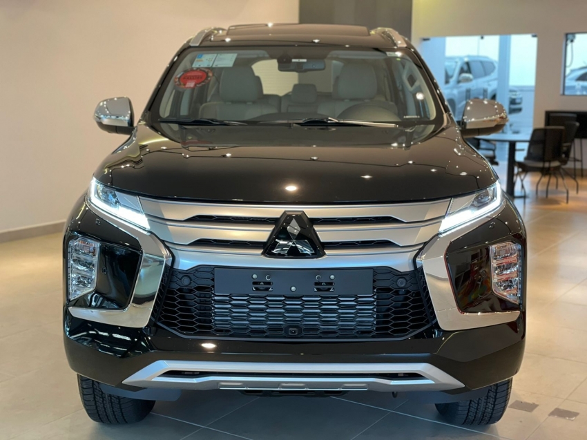 mitsubishi pajero sport hpe s 2.4 diesel 4p automatico 2024 mitsubishi pajero sport hpe s 2.4 diesel 4p automatico 2024