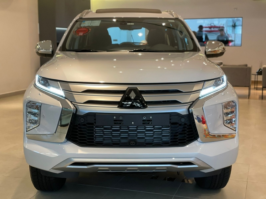 mitsubishi pajero sport hpe s 2.4 diesel 4p automatico 2024