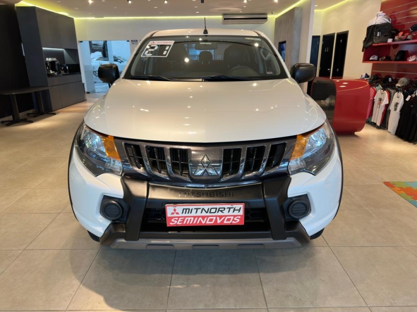 mitsubishi l200 triton sport outdoor gls 2.4 diesel 4p automatico 2021 mitsubishi l200 triton sport outdoor gls 2.4 diesel 4p automatico 2021