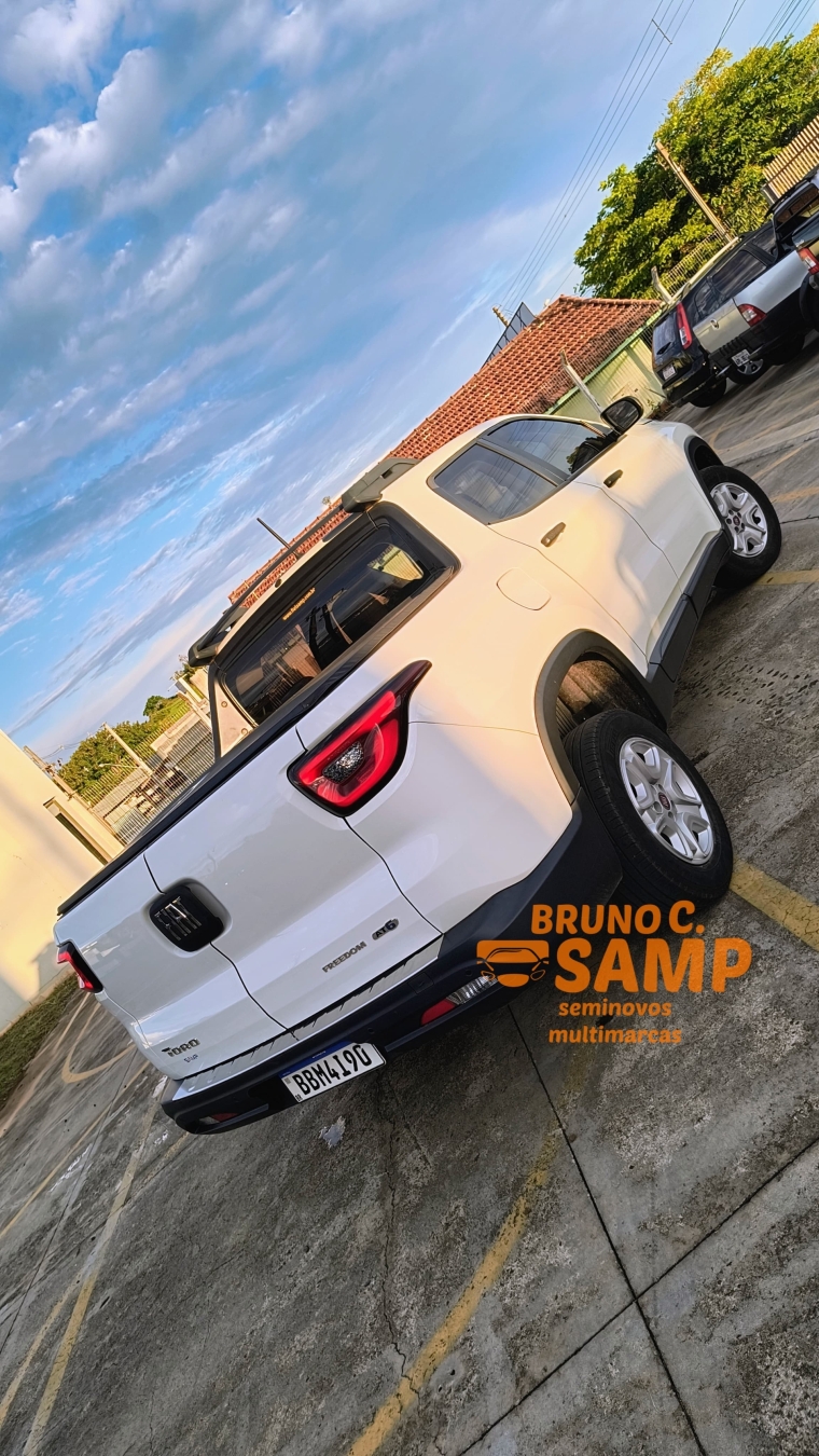 fiat toro 1.8 16v evo flex freedom at6 4p automatico 2018 fiat toro 1.8 16v evo flex freedom at6 4p automatico 2018