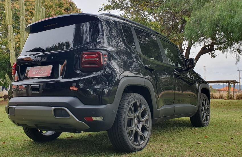 jeep renegade 1.3 t270 turbo flex s 4x4 at9 4p automatico 2022 jeep renegade 1.3 t270 turbo flex s 4x4 at9 4p automatico 2022
