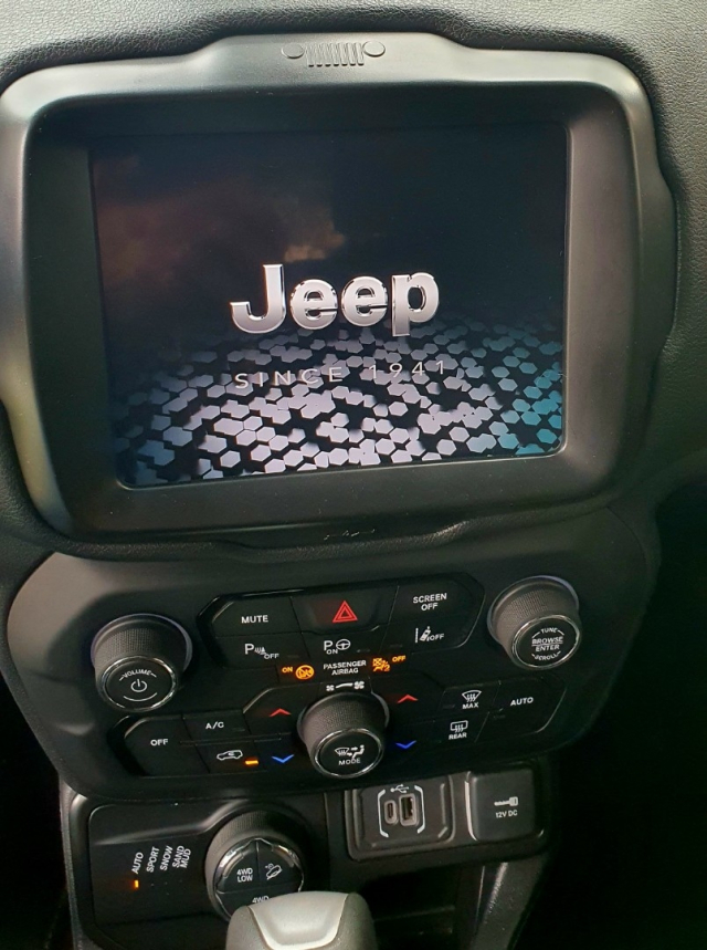 jeep renegade 1.3 t270 turbo flex s 4x4 at9 4p automatico 2022 jeep renegade 1.3 t270 turbo flex s 4x4 at9 4p automatico 2022
