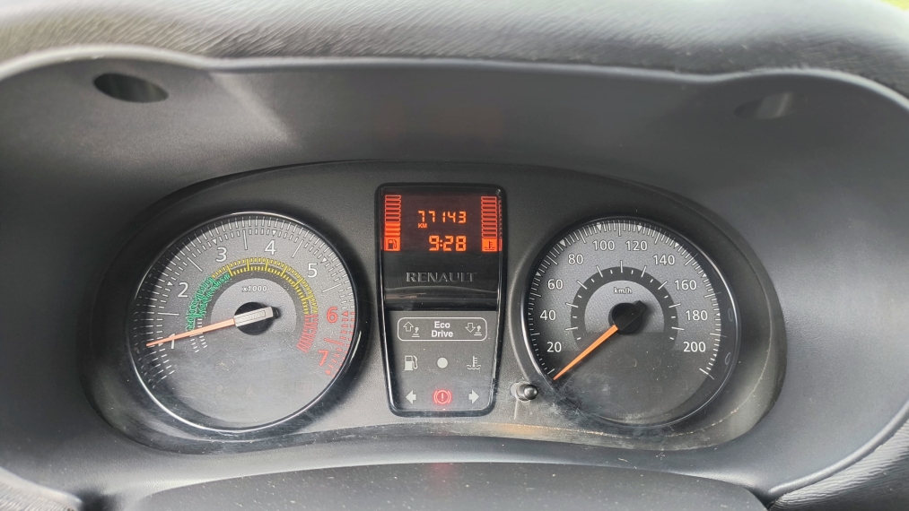 renault clio 1.0 authentique 16v flex 2p manual 5p 2014 renault clio 1.0 authentique 16v flex 2p manual 5p 2014