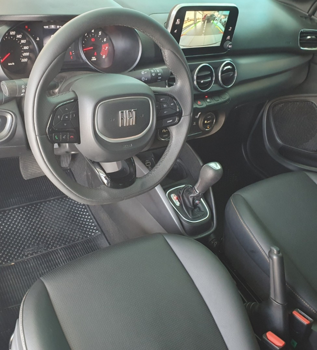 fiat argo 1.3 firefly flex trekking cvt 4p automatico 2025