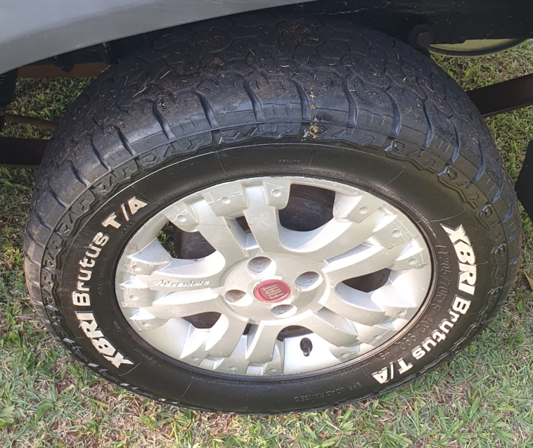 fiat strada 1.8 mpi adventure ce 8v flex 2p manual 20104