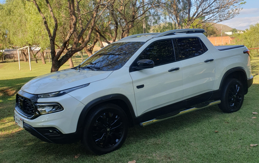 fiat toro 2.0 16v turbo diesel ranch 4wd at9 4p automatico 202314