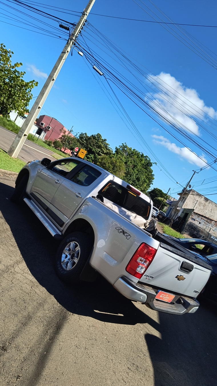 chevrolet s10 2.8 lt 4x4 cd 16v turbo diesel 4p automatico 2017 chevrolet s10 2.8 lt 4x4 cd 16v turbo diesel 4p automatico 2017