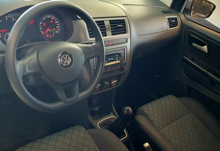 volkswagen fox 1.6 msi trendline 8v flex 4p manual 2017