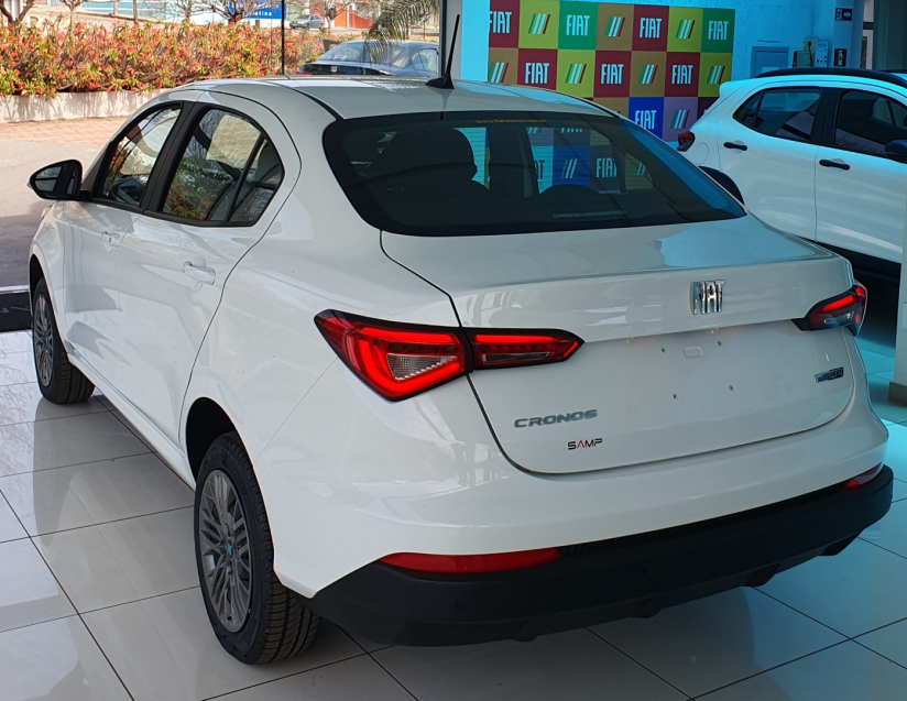 fiat cronos 1.3 firefly flex drive cvt 4p automatico 2026