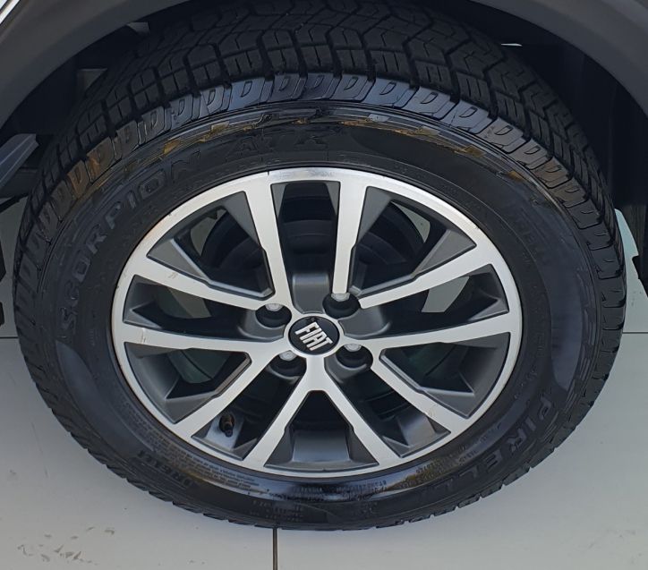 fiat argo 1.3 firefly flex trekking cvt 4p automatico 2025