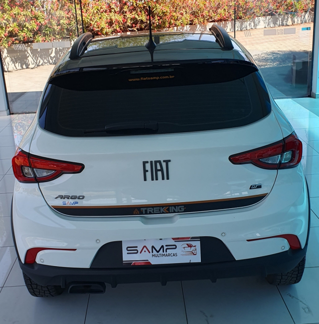fiat argo 1.3 firefly flex trekking cvt 4p automatico 2025
