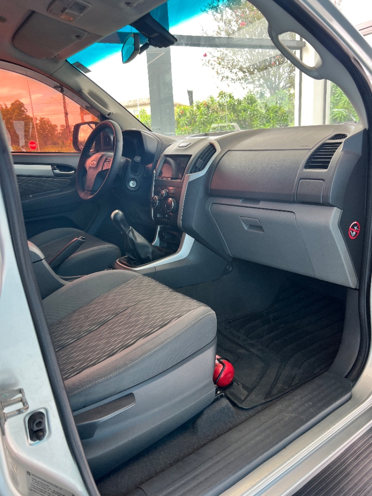 chevrolet s10 2.8 lt 4x4 cd 16v turbo diesel 4p manual 201412