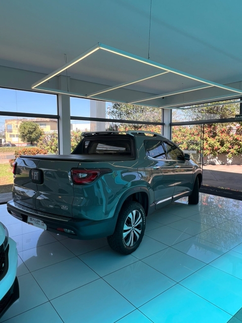 fiat toro 2.0 16v turbo diesel volcano 4wd at9 4p automatico 20256