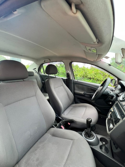 volkswagen voyage 1.0 mi 8v flex 4p manual 20139