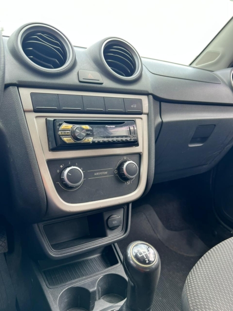 volkswagen voyage 1.0 mi 8v flex 4p manual 201311