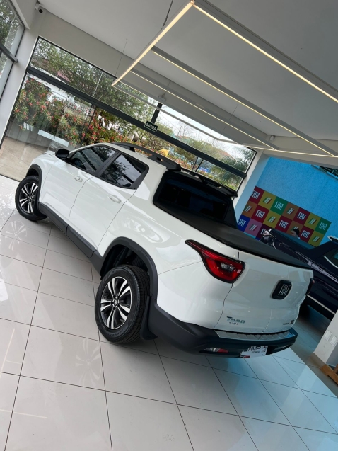 fiat toro 1.3 turbo 270 flex freedom at6 4p automatico 20244