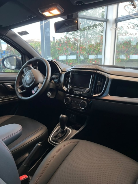 fiat strada 1.0 turbo 200 flex ultra cd cvt 4p automatico 202517