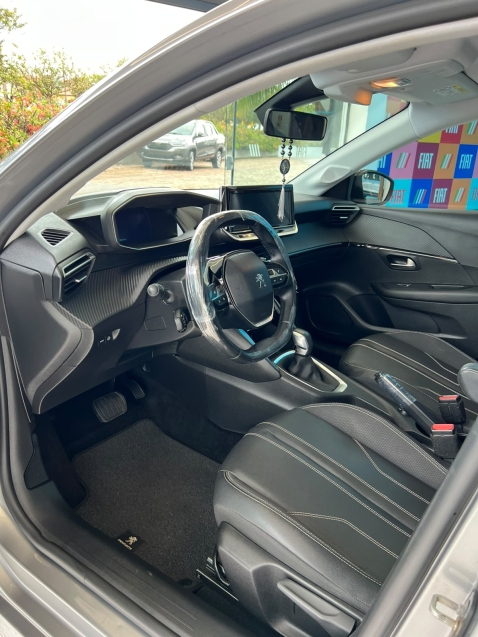 peugeot 208 1.6 16v flex griffe at6 4p automatico 202310