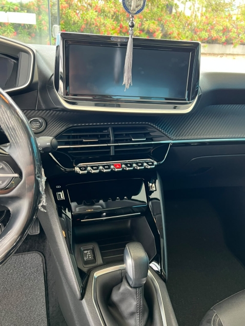 peugeot 208 1.6 16v flex griffe at6 4p automatico 202317
