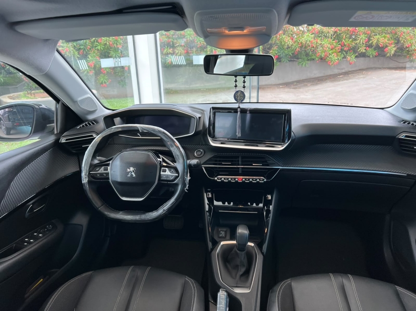 peugeot 208 1.6 16v flex griffe at6 4p automatico 202312