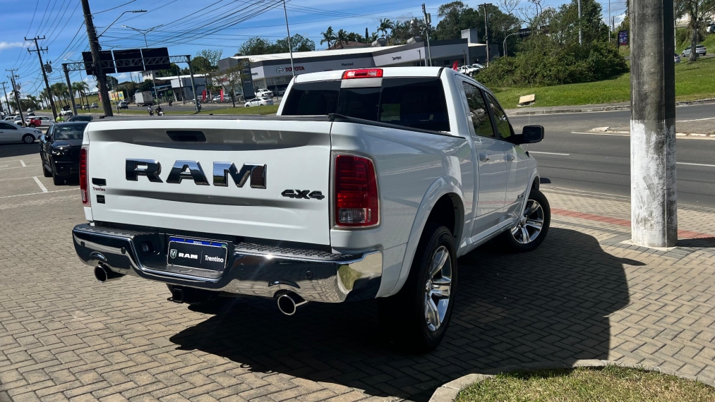 ram classic 5.7 v8 gasolina laramie cd 4x4 automatico 4p 2023 ram classic 5.7 v8 gasolina laramie cd 4x4 automatico 4p 2023