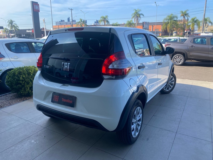 fiat mobi 1.0 evo flex like. manual 4p 2024 fiat mobi 1.0 evo flex like. manual 4p 2024