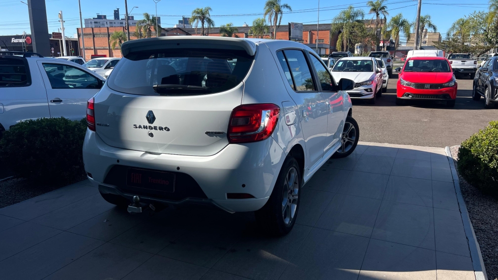 renault sandero 1.0 12v sce flex gt line manual 4p 2020 renault sandero 1.0 12v sce flex gt line manual 4p 2020