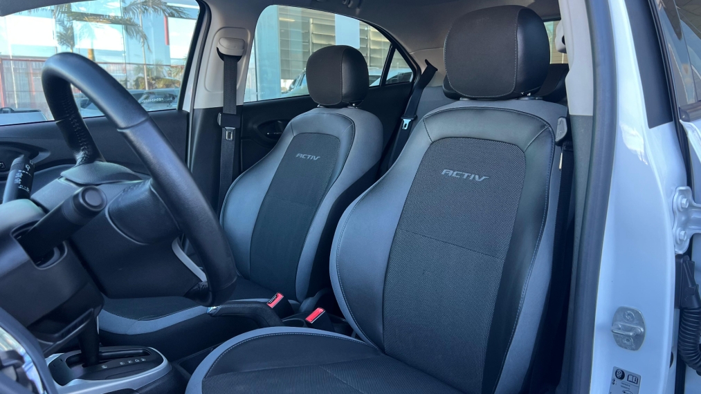 chevrolet onix 1.4 mpfi activ 8v flex 4p automatico 2019 chevrolet onix 1.4 mpfi activ 8v flex 4p automatico 2019