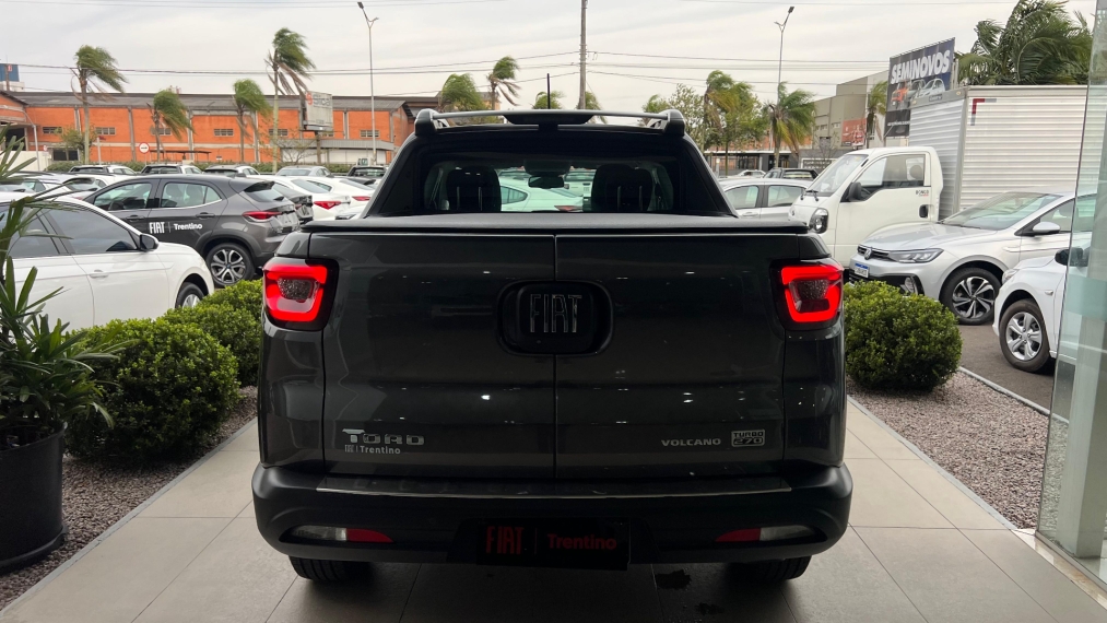 fiat toro 1.3 turbo 270 flex volcano at6 4p automatico 2023 fiat toro 1.3 turbo 270 flex volcano at6 4p automatico 2023