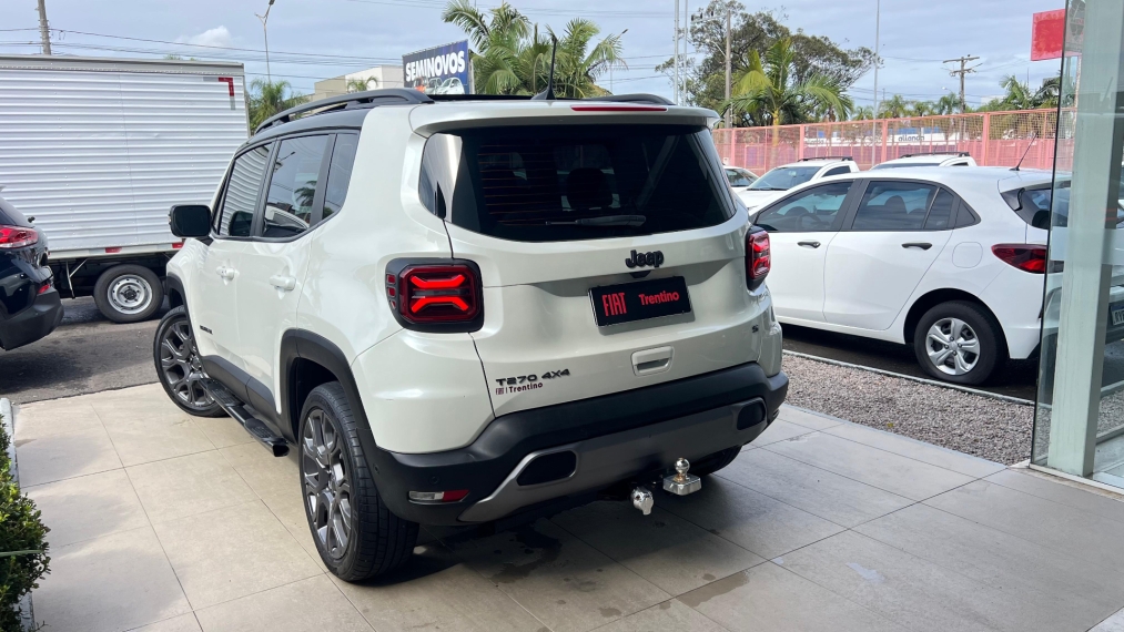 jeep renegade 1.3 t270 turbo flex s 4x4 at9 4p automatico 2023 jeep renegade 1.3 t270 turbo flex s 4x4 at9 4p automatico 2023