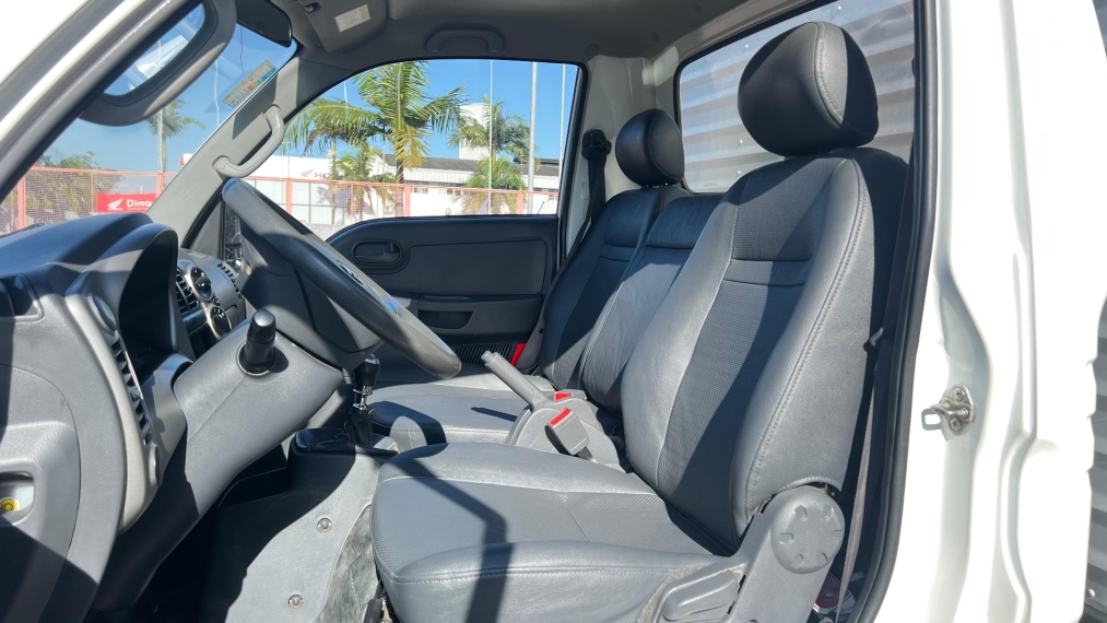 kia bongo 2.5 td diesel std cs manual 2p 2020 kia bongo 2.5 td diesel std cs manual 2p 2020