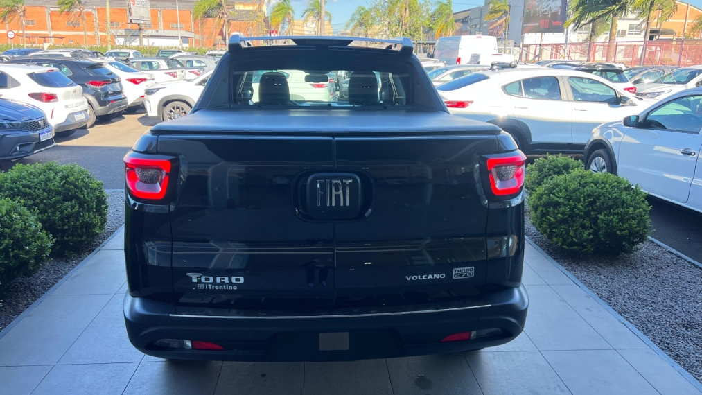 fiat toro 1.3 turbo 270 flex volcano at6 4p automatico 2025