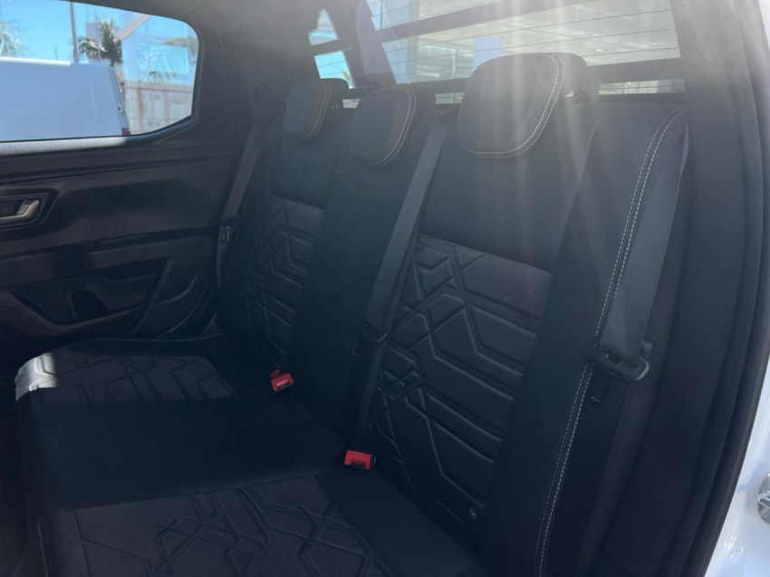 fiat strada 1.3 firefly flex volcano cd cvt 4p automatico 202312