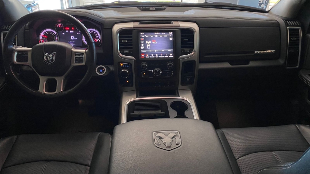 ram classic 5.7 v8 gasolina laramie cd 4x4 automatico 4p 20237