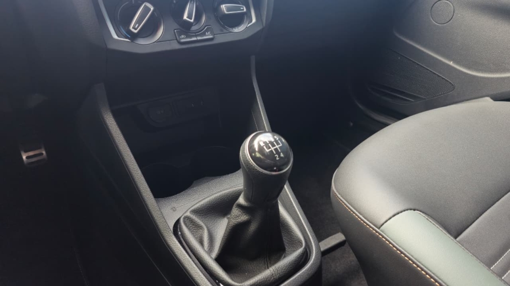 volkswagen saveiro 1.6 msi extreme cd 16v flex 2p manual 4p automatico 202510