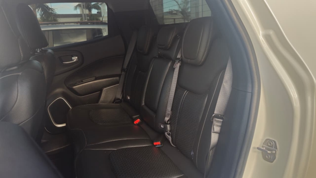 fiat toro 2.0 16v turbo diesel volcano 4wd at9 4p automatico 202211